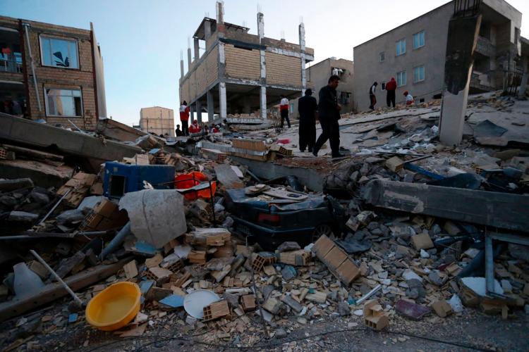 Iran-Iraq earthquake: Death toll rises to 348