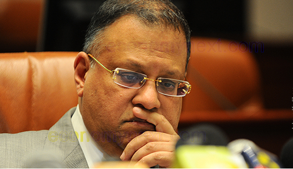 Glittering Career set to end in ignominy THE BELL TOLLS FOR ARJUNA MAHENDRAN