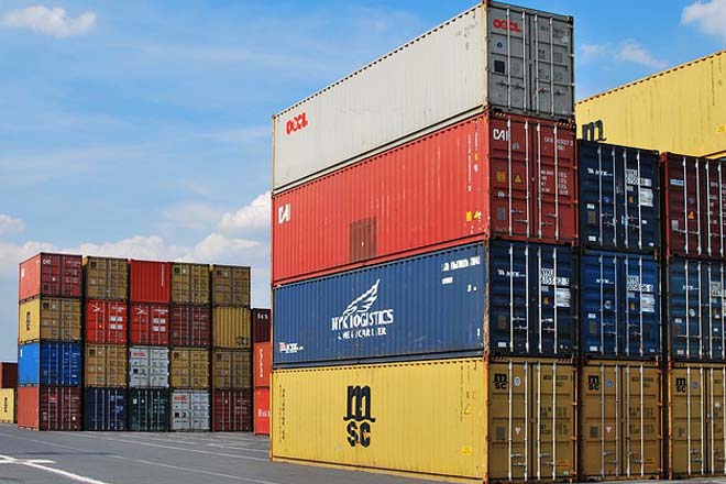 Export growth outpaces import gain in May