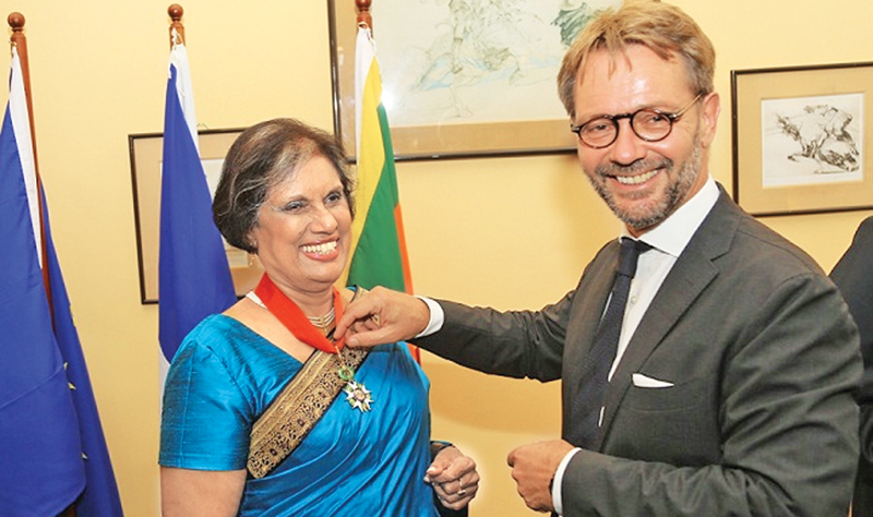 Former president Chandrika Kumaratunga awarded France’s highest national honor