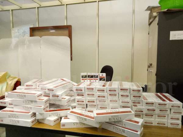 Suspect arrested with a stock of foreign cigarettes valued at Rs.650,000 at the airport