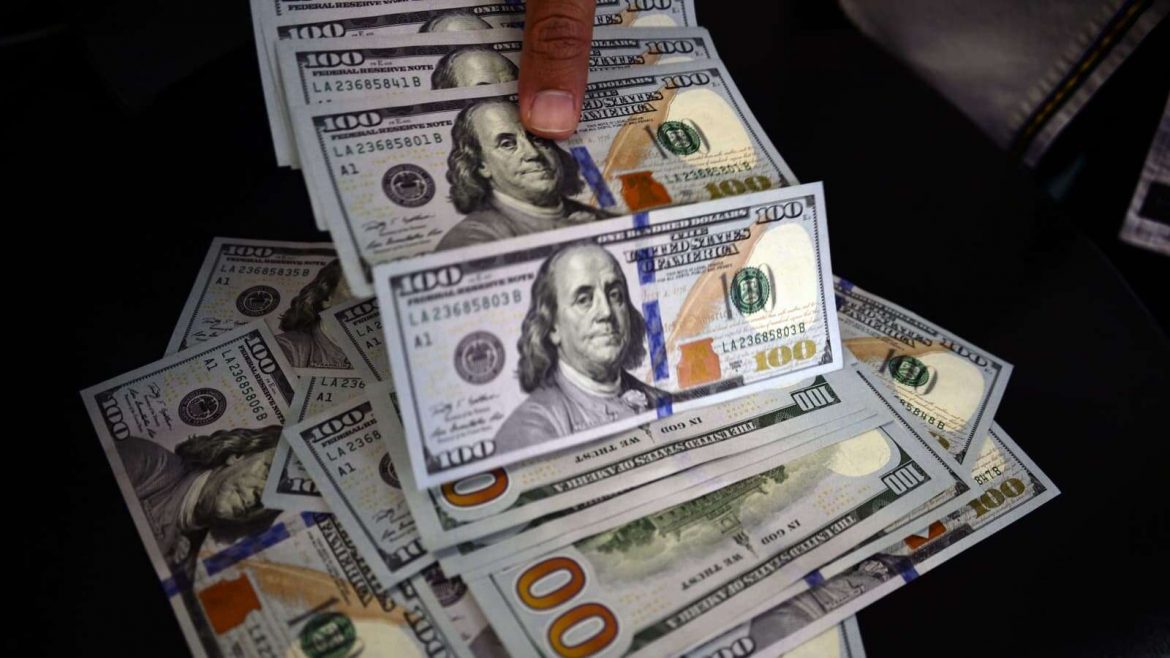 State officials taking up overseas jobs will be asked to remit US$ through local banks
