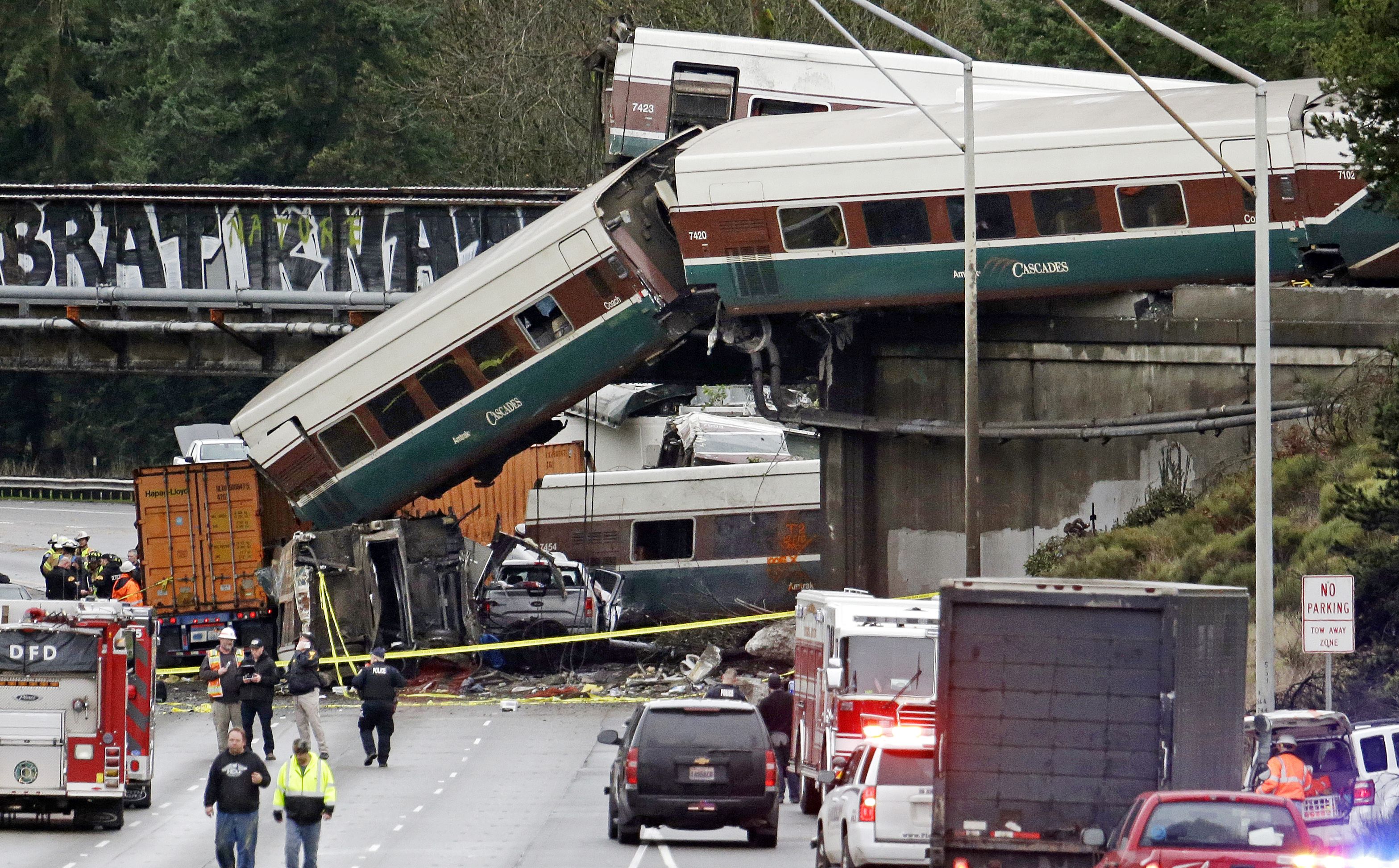 Several dead in Amtrak derailment in Washington state