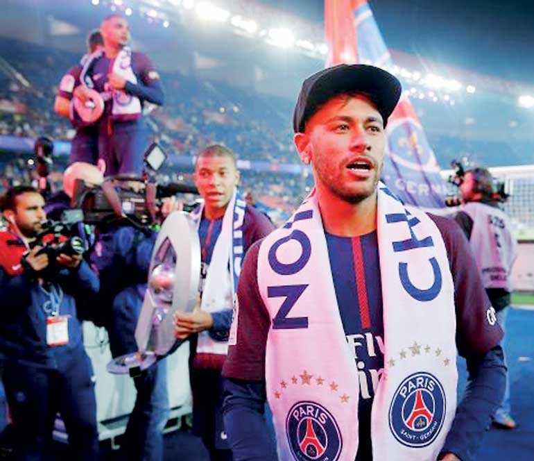 Neymar to Real would be tough for Barcelona, says Messi