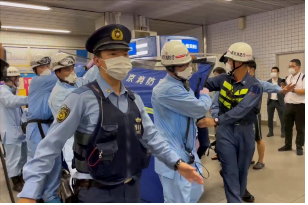 Ten injured in Tokyo train stabbing