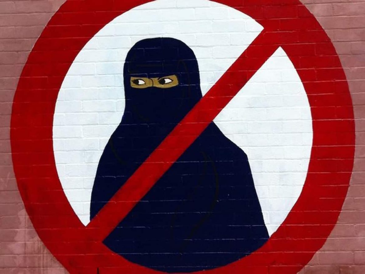 Burka ban approved