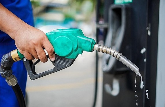 Selected sectors of economy to be allowed to import fuel individually