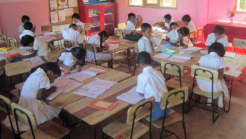 More Lankan children going to school on empty stomachs
